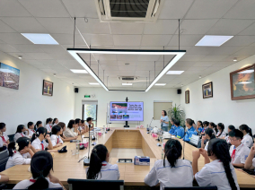 T&J Green Energy đón chào những "đại sứ xanh" nhỏ tuổi từ trường THCS Ninh Xá trong hành trình khám phá công nghệ điện rác